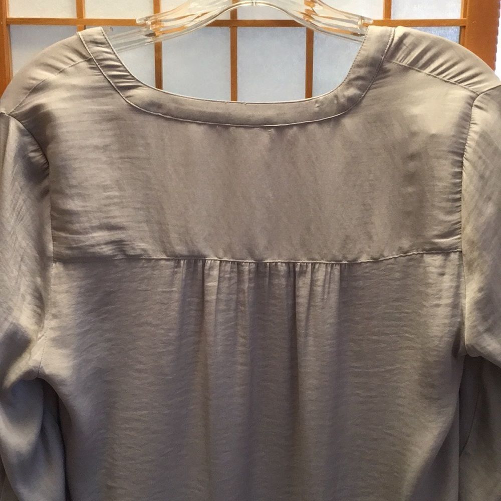 3/$20 Maurices 100% Polyester Blouse - Picture 6 of 8